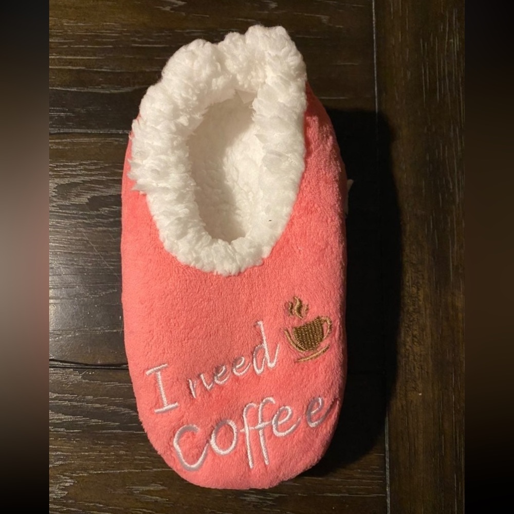New Medium Fluffy " I Need Coffee" Sloth Slipper Socks